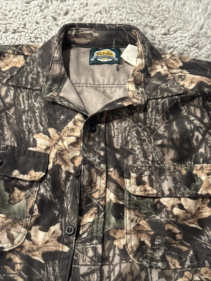 Vintage Men’s Cabellas Made In The USA Button Down Long Sleeve Camo - Image 2 of 4