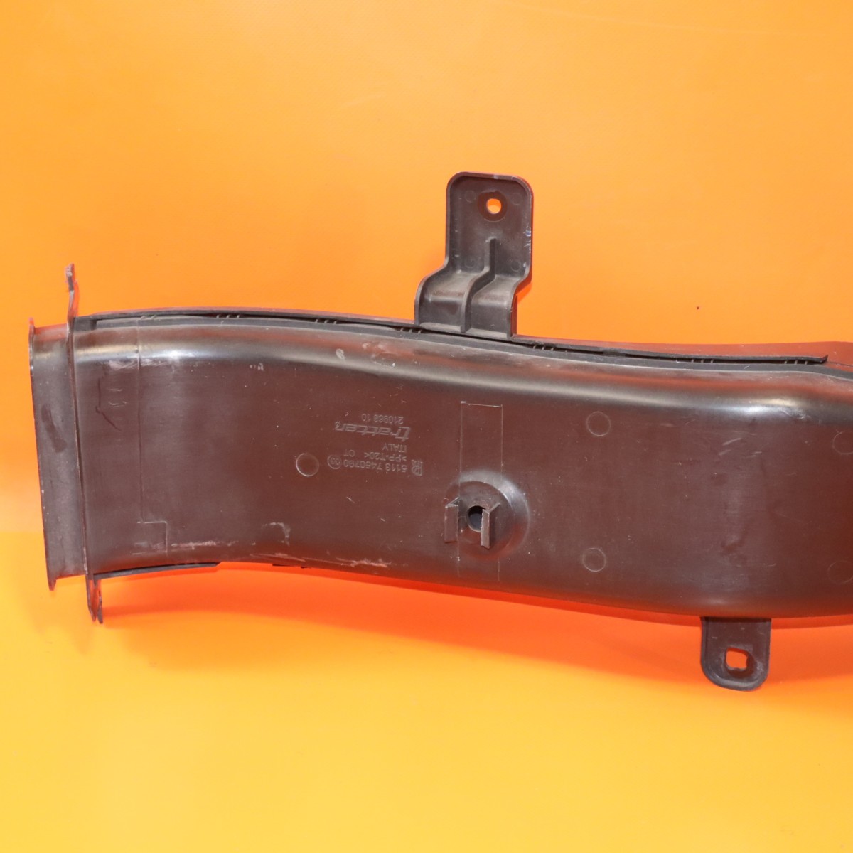 Rolls-Royce Cullinan 2019-2023 Right Air duct P/N 51137450790