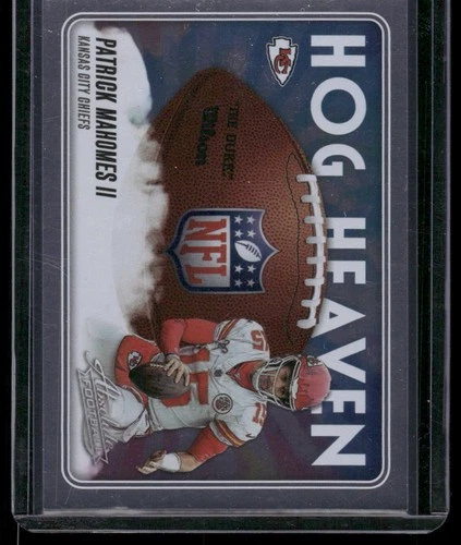 2025 Panini Absolute Patrick Mahomes II Base (RAW)