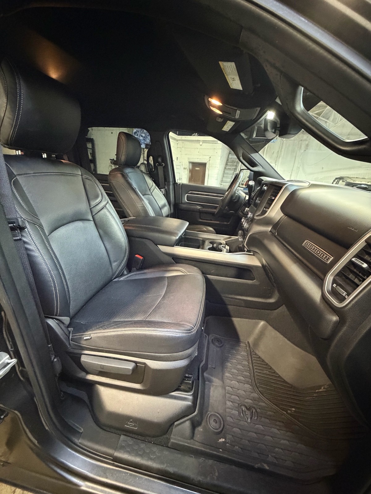 2020 Ram 2500 BIG HORN - FOX SUSPENSION - D&T - LOW MILEAGE thumbnail 10