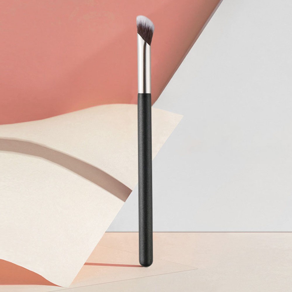 Angled Slanted Concealer Brush for Under Eye and Foundation Makeup  -image