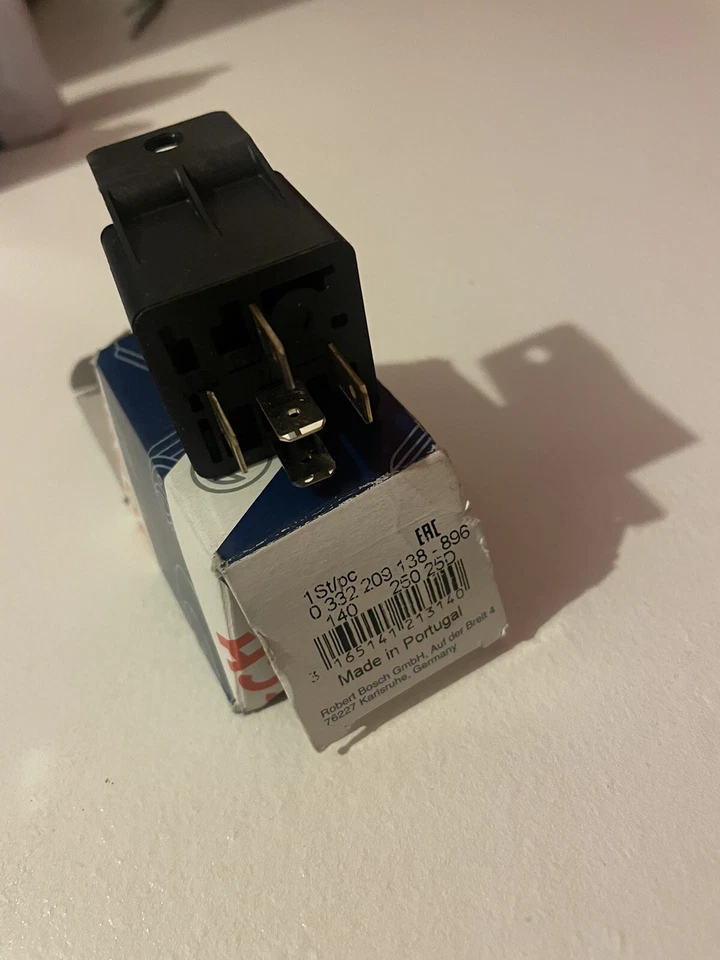 OEM BOSCH 0332209138 Fuel Pump Relay for Saab 9-3 2003-2005 GAS DOHC Turbo - Image 3 of 3