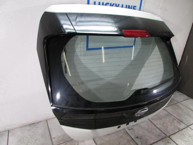 18 19 20 21 22 23 24 NISSAN HOJA MALETERO TAPA PUERTA Foto 3 de 4