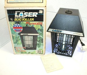 Vintage Stinger UV 15 LASER Bug Killer/Zapper Mosquito Light w/ Box 1/2