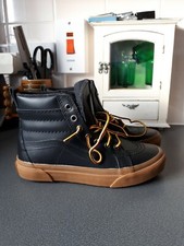 Vans Boots UK 2.5