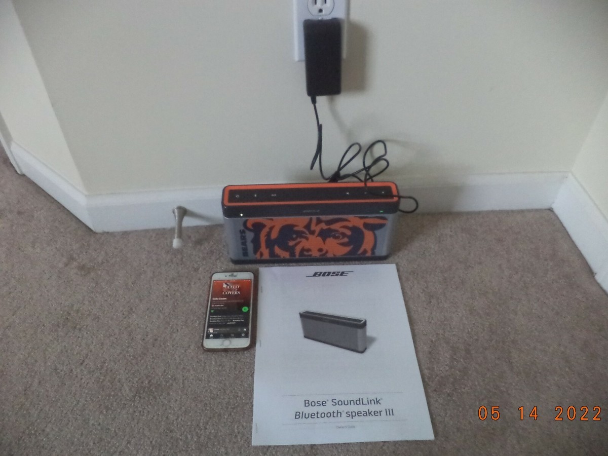 Bose Soundlink III Bluetooth (Silver-Black-Orange) - NFL