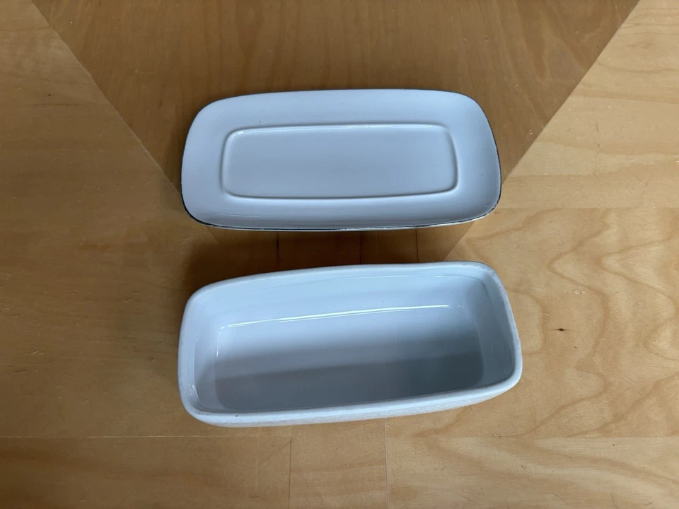 Butter Dish Vintage Satin Song Kristina White Silver Excellent - Image 3 of 4