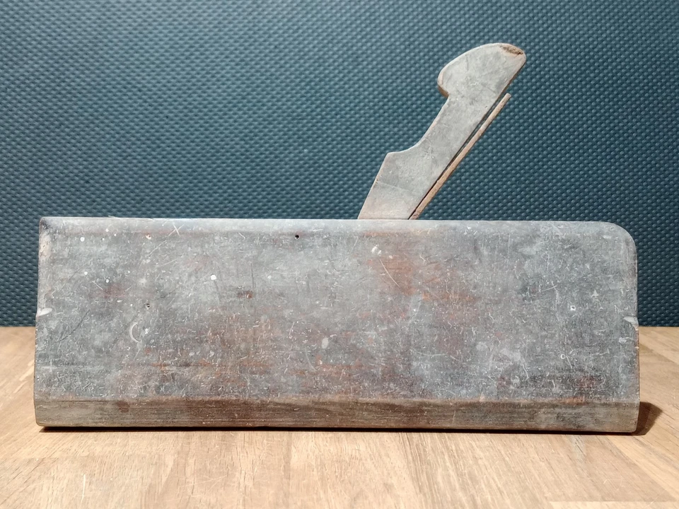 Antique Wooden Carpenter Plane 9.5" - Image 4 of 4