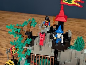 LEGO Castle: Dark Dragon's Den (6076), complete less one piece (dragon ate head)