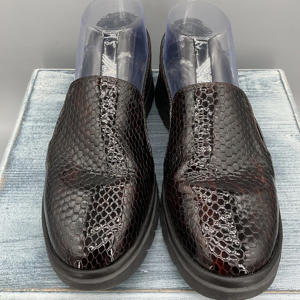 Spring Step Women's Horizon Croco Patent Leather Loafers Black size 6.5  - Image 3 of 4