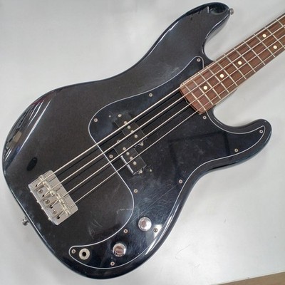 FENDER USA American Standard PB Electric Bass Guitar-01