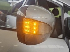 Porte avant et accessoires Mitsubishi GRANDIS