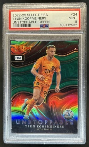 2022-23 Panini Select FIFA Teun Koopmeiners Unstoppable Green #/5 PSA 9