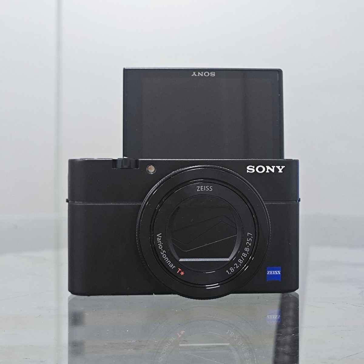 near mint] SONY CYBER SHOT DSC-RX100M5 RX100 V WiFi 4K ZEISS LENS