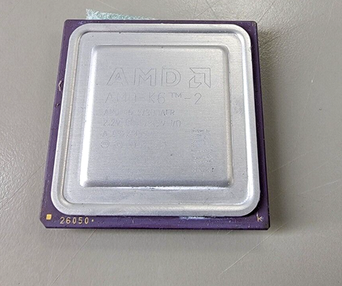 AMD K6-2 300MHz ({AMD-K6-2/300AFR}) Processor - Picture 2 of 3
