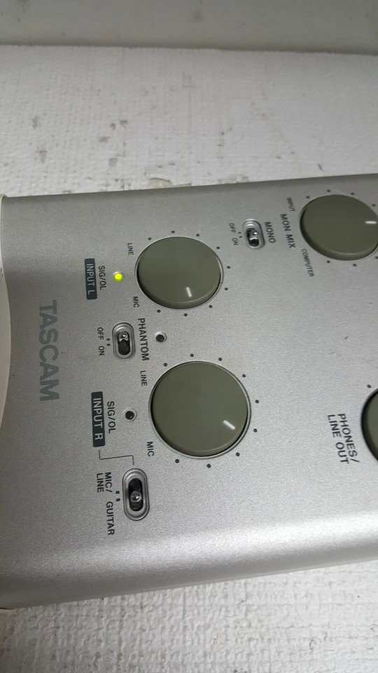 Tascam US-122L Digital Recording Interface  Audio / MIDI Interface - Image 2 of 4