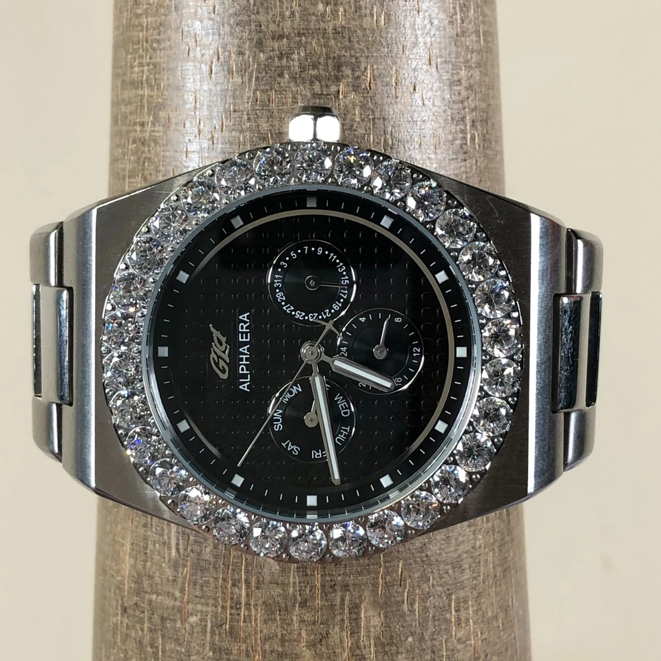 Reloj de cuarzo GLD Alpha Era para hombre moda pavimentado día fecha tono plateado 42 mm 7 1/2" Foto 2 de 4