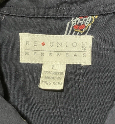VTG Re Union Menswear Button Up Shirt Black with People on a Ship Size L Rayon - Picture 3 of 6