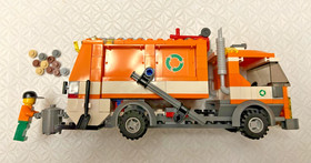 Lego City Garbage Truck 7991 - complete with box and instructions 