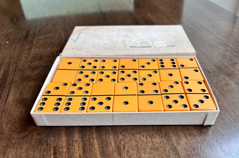 Vintage Puremco Mfg Butterscotch Bakelite Marblette Dominoes Complete Set w/ box - Image 2 of 4