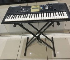 Yamaha YPT-220 Digital Keyboard Black and stand, make an offer