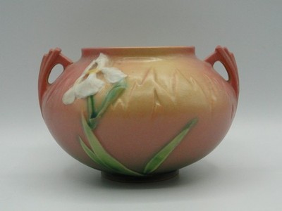 Vintage Roseville Iris Pink 1939 Art Deco Pottery Ceramic 4'' Tall Planter 357-4