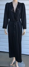 VTG Olga 94270 Sheer Silky Black Nylon Peignoir Robe Lace sz M US made