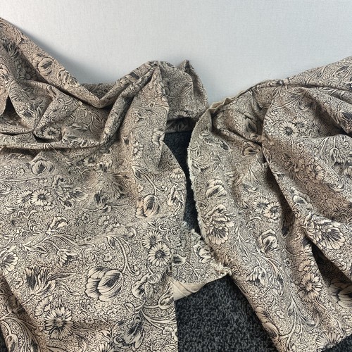 Vtg Cotton Rayon Blend Floral Black Flowers on Tan Fabric 2 Pieces 1 yd Ea x 58" - 第 2/7 張圖片
