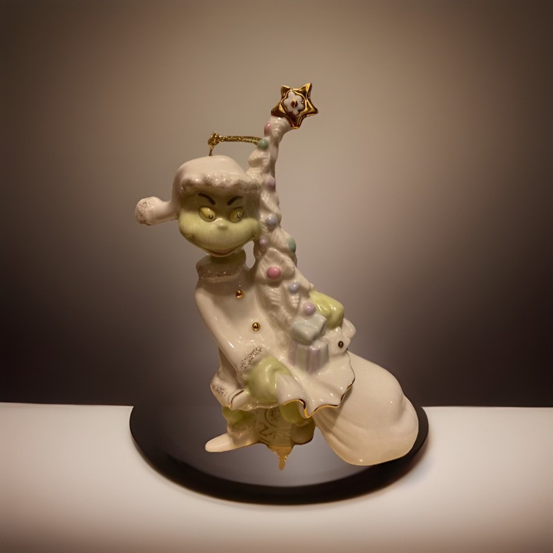 Lenox “Away With the Tree” Vintage Ornament/Cream Box
