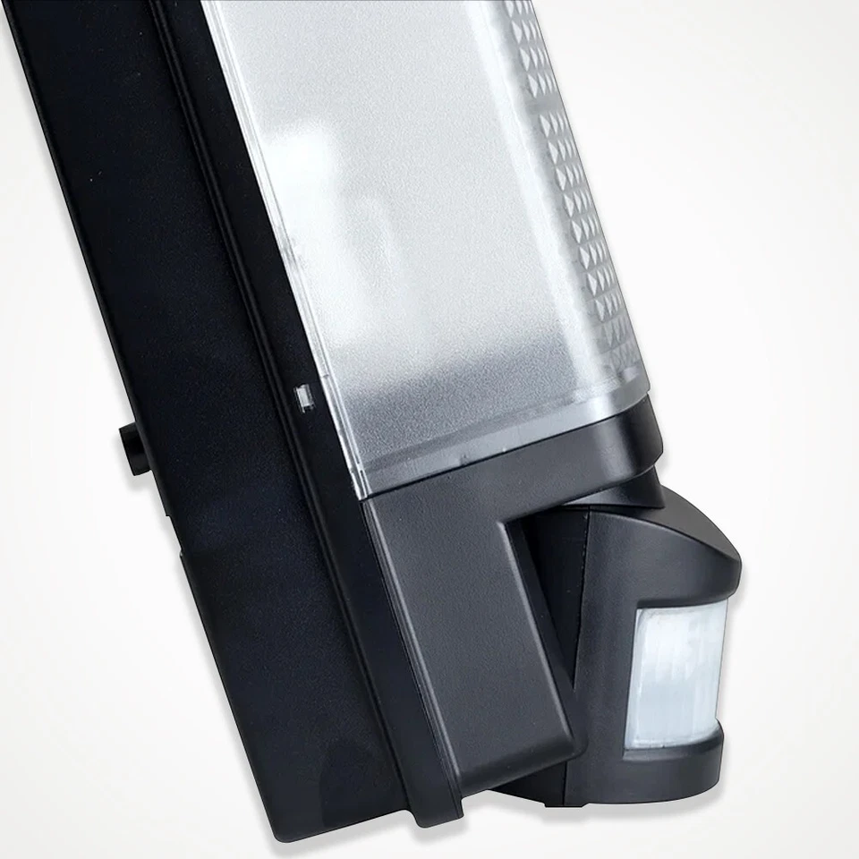 Outside Wall Light PIR Motion Detection 7W LED Security Bulkhead Garden Light - Image 3 of 4