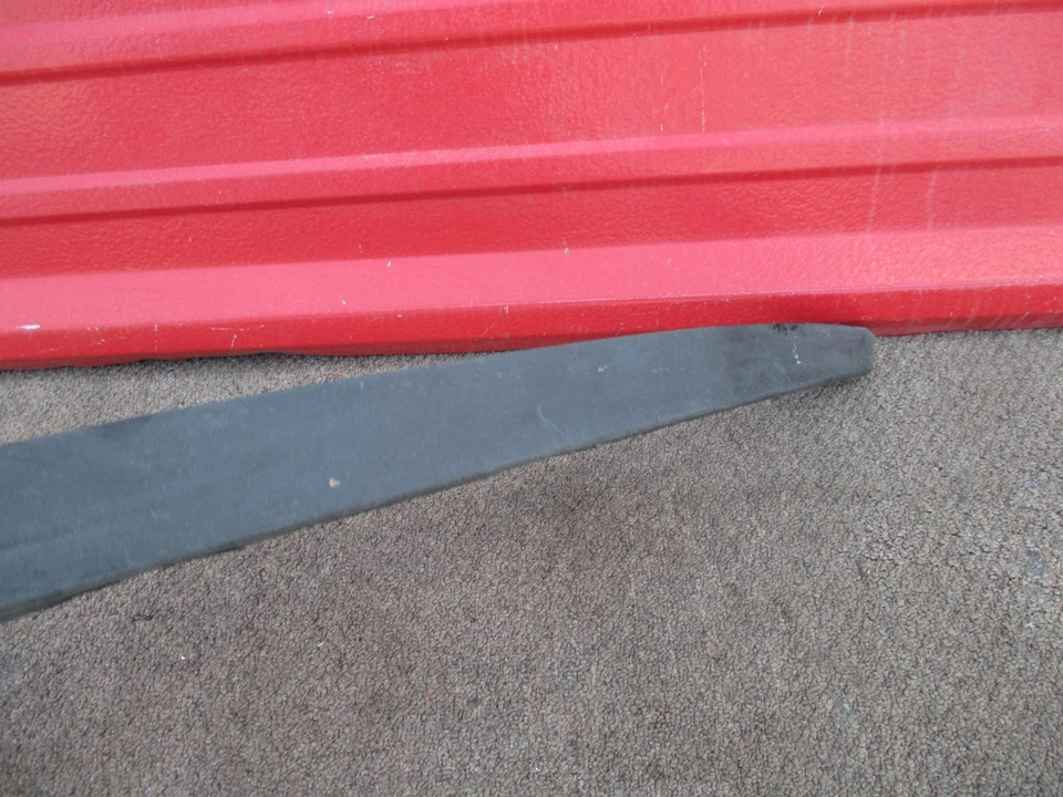 PARAGOLPES DELANTERO DEFLECTOR DE AIRE INFERIOR CHEVROLET CRUZE.  2011 2012 2013 2014 OEM  Foto 2 de 4