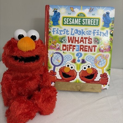 Sesame Street First Look &find What s Different And Huge & Kiss Elmo Bilingual 