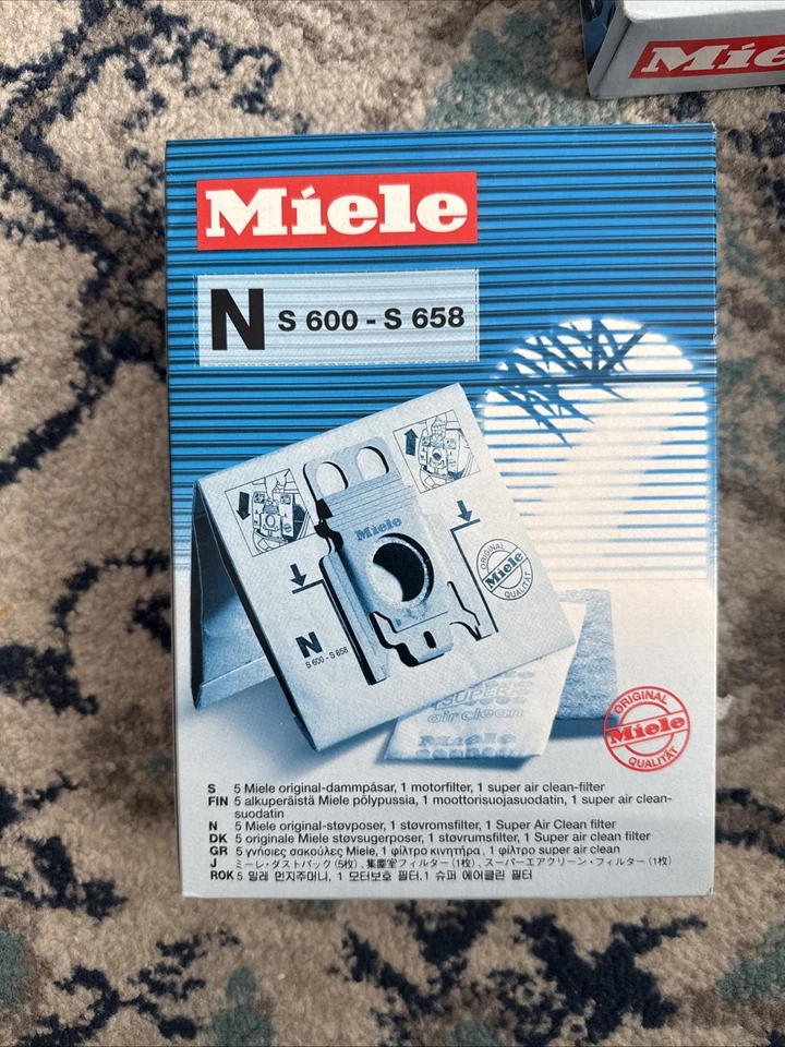 3 OEM ORIGINAL AUTHENTIC Miele N S 600-S 658 Vacuum Bags/ 5 Per Box BNIB - Image 2 of 4