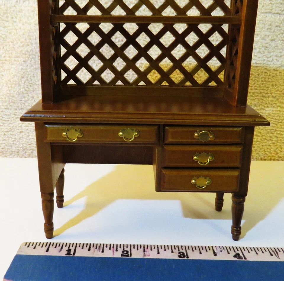 DOLLHOUSE SCALE 1:12 WOOD DESK W/ HUTCH TOWN SQUARE MINIATURES NEW IN BOX - Image 4 of 4