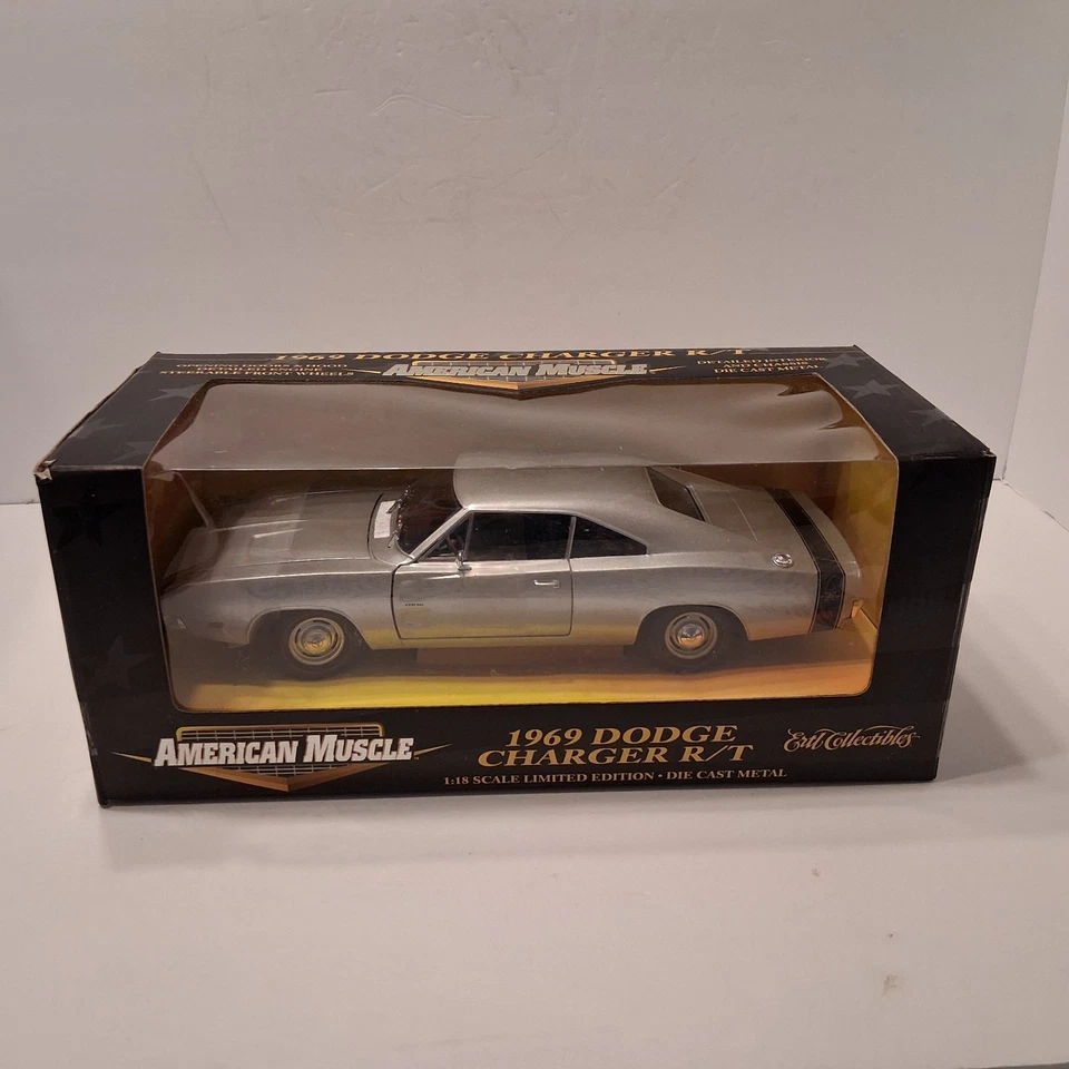 American Muscle 1969 Dodge Charger R/T Die Cast Car 1/18 Ertl Silver - Image 3 of 4