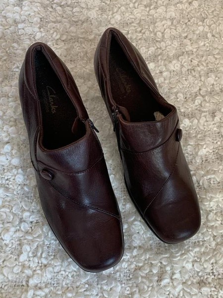 Women Clarks Heels Brown Leather 41 #7A35