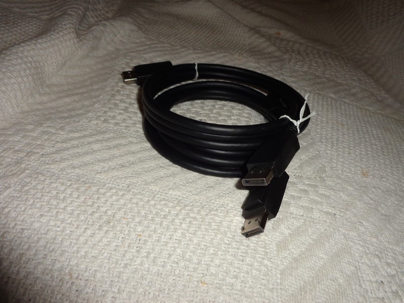 lot of 2 port dp to port dp cords.