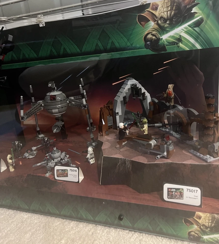Lego Star Wars The Yoda Chronicles Store Display RARE Crack In Bottom Corner - Image 3 of 4