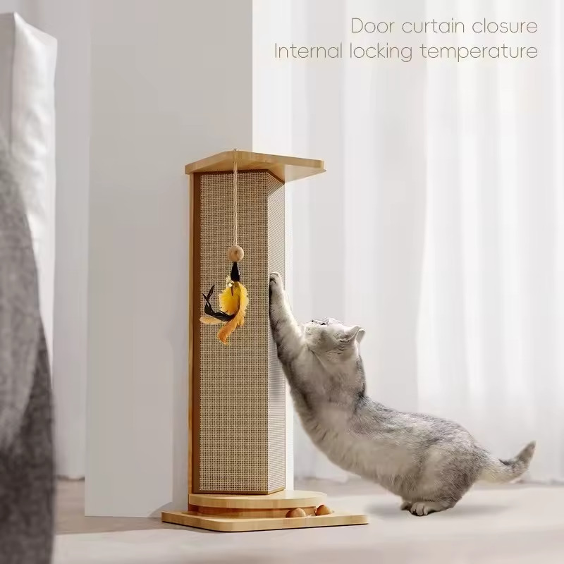 Arbre à griffes en bois naturel pour le bonheur et l'épanouissement de votre chat