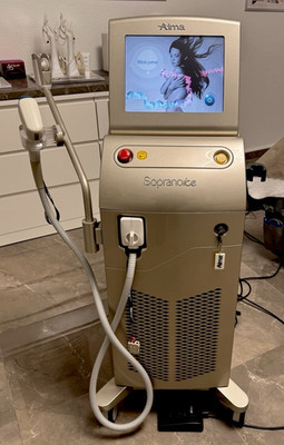 Alma Soprano ICE Laser Haarentfernungssystem, 3 Aufsätze, Schutzbrille, beige