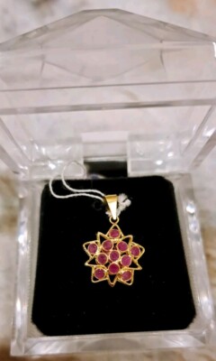 Vintage 18K Gold Anhänger mit Rubinen NOS