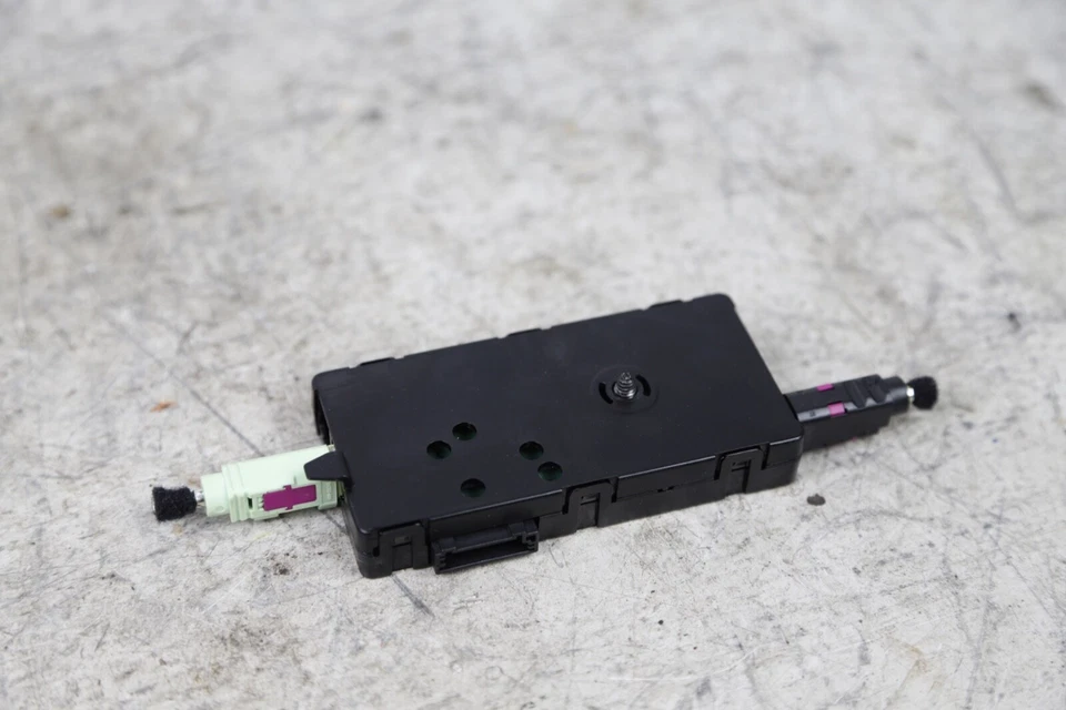 2017 - 2022 BMW M550i 540i 530i G30 RADIO ANTENNA AMPLIFIER MODULE OEM - Image 3 of 4