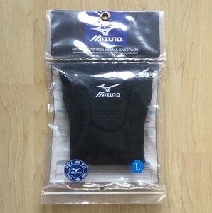 black mizuno knee pads