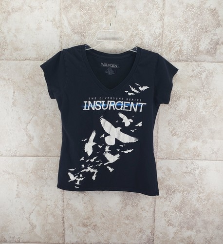 2015 Black Divergent Insurgent Graphic T Shirt V Neck Size XL 15/ 17 Summit