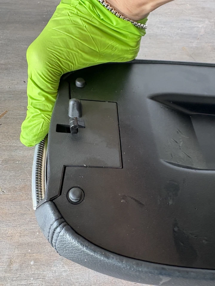 REPOSABRAZOS CONSOLA CENTRAL MERCEDES X164 ML320 ML350 ML550 GL350 GL550 NEGRO 06-12 Foto 4 de 4