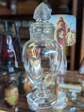 Very Nice Early 20th Century Columbia Swirled Clear Glass Apothecary Jar