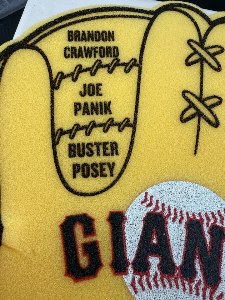 San Francisco Giants Gold Glove Foam Finger Mitt Crawford Panik Posey 2017 MLB - Image 4 of 4