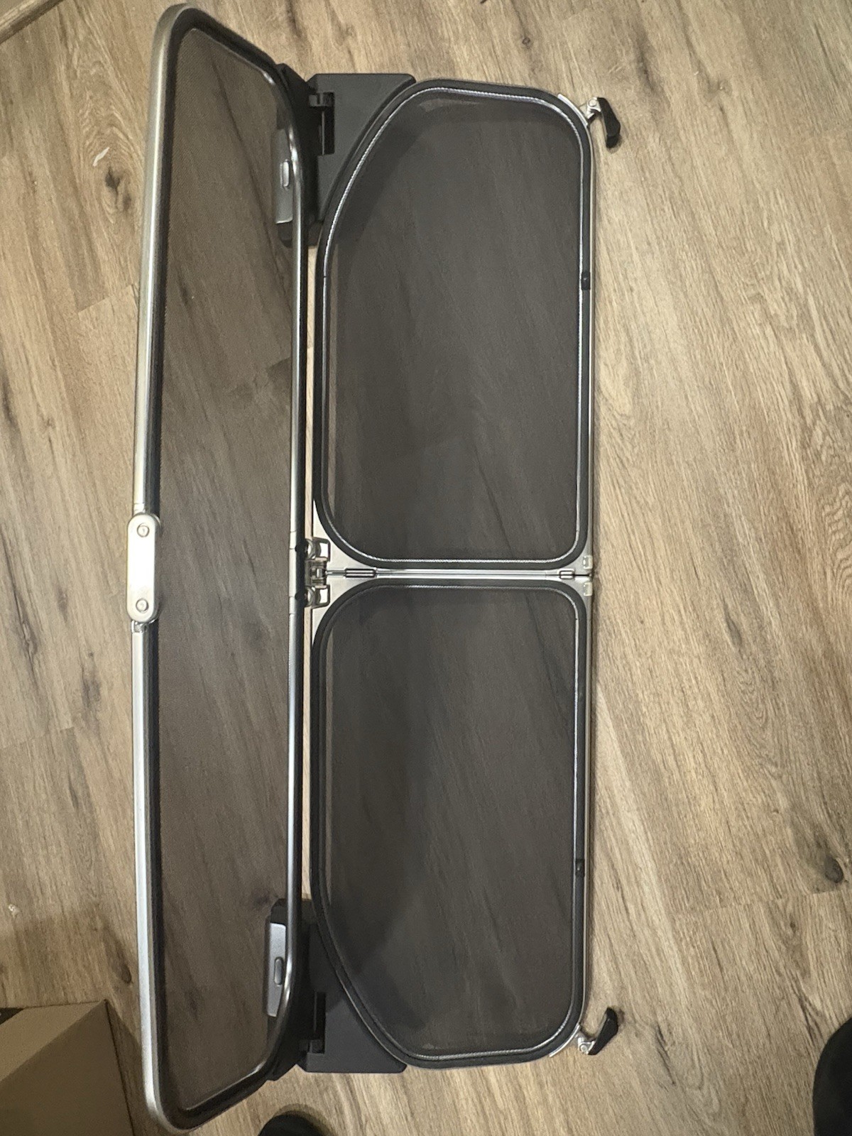 07-11 BENTLEY GTC WINDSCREEN DEFLECTOR WIND SCREEN, never used with case