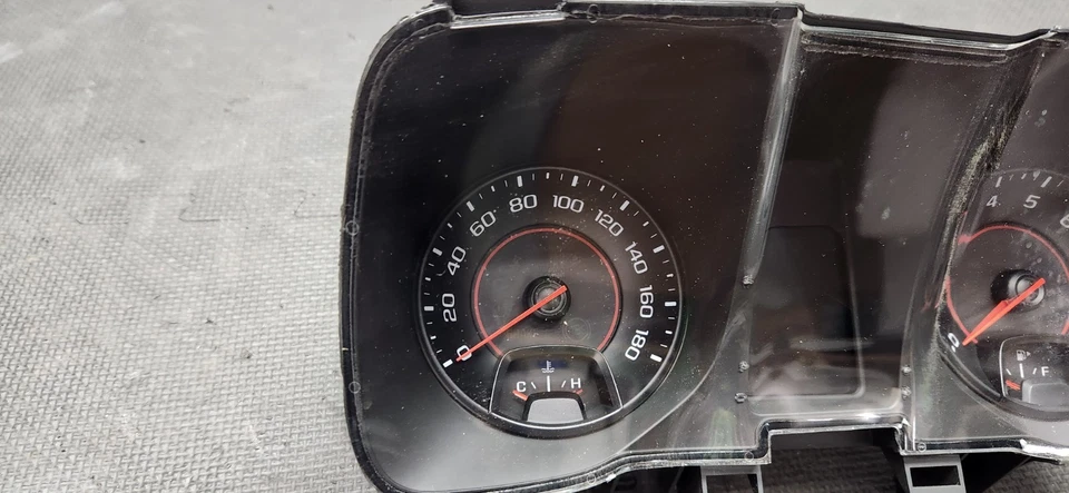 2013 Chevrolet Camaro SS Instrument Cluster Speedometer "Automatic" OEM - Image 4 of 4