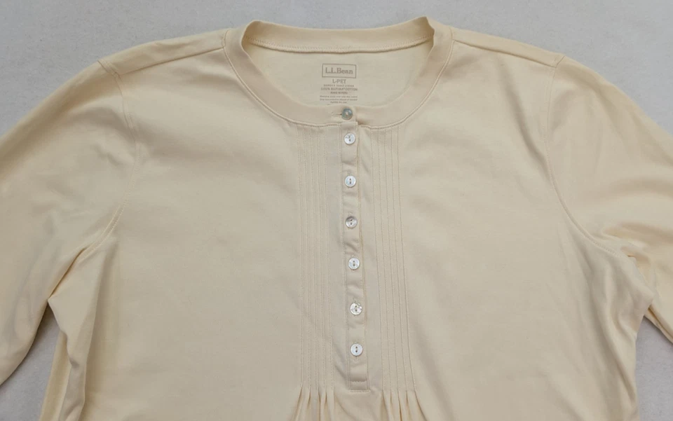 L.L. Top para mujer Bean talla PL beige crema manga 3/4 tejido elástico Henley Foto 3 de 4